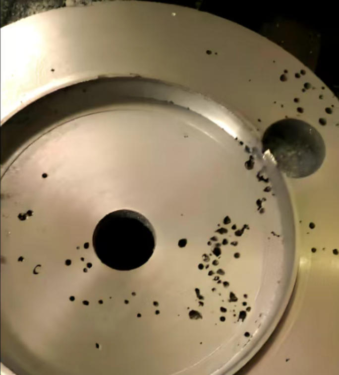 Izici nezindlela zokuvimbela ze-porcutaney porsity ezimpunga ezingwevu